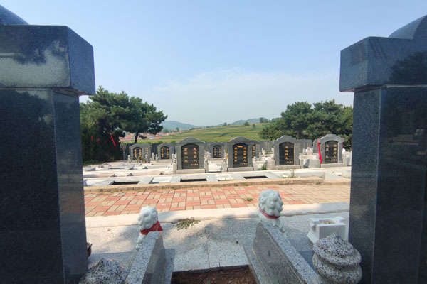 沈阳双龙山公墓碑型展示