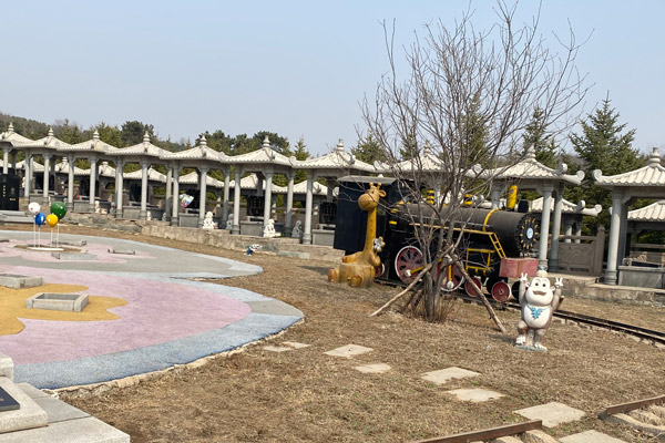 不同类型沈阳墓地的葬法差异