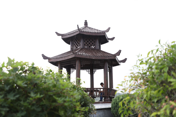 沈阳公墓亭子的建造：慰藉心灵的空间艺术
