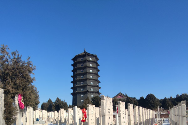 沈阳墓地墓碑更换，样式升级，缅怀新篇章