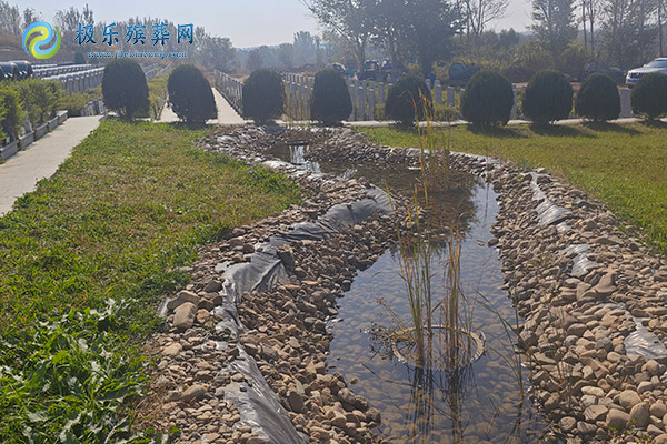 沈阳公墓价格解析：如何选择性价比高的骨灰存放方式