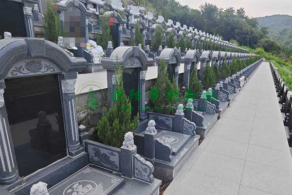 纪念林墓园 纪念林墓园